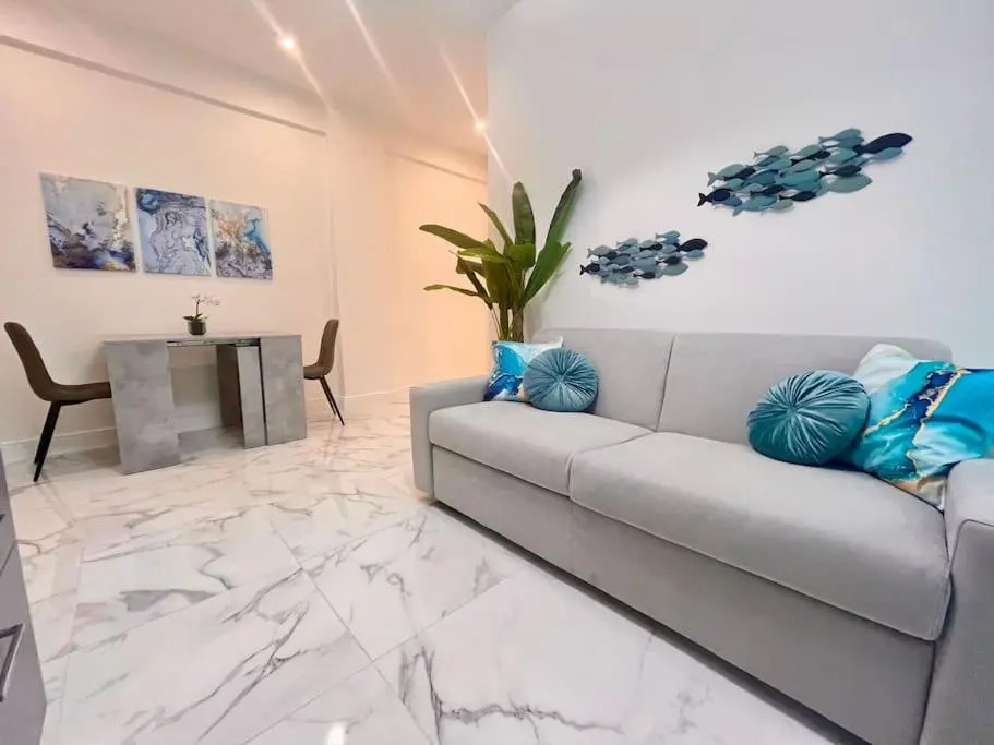 ATLANTIS SUITE - 200 mt from the beach