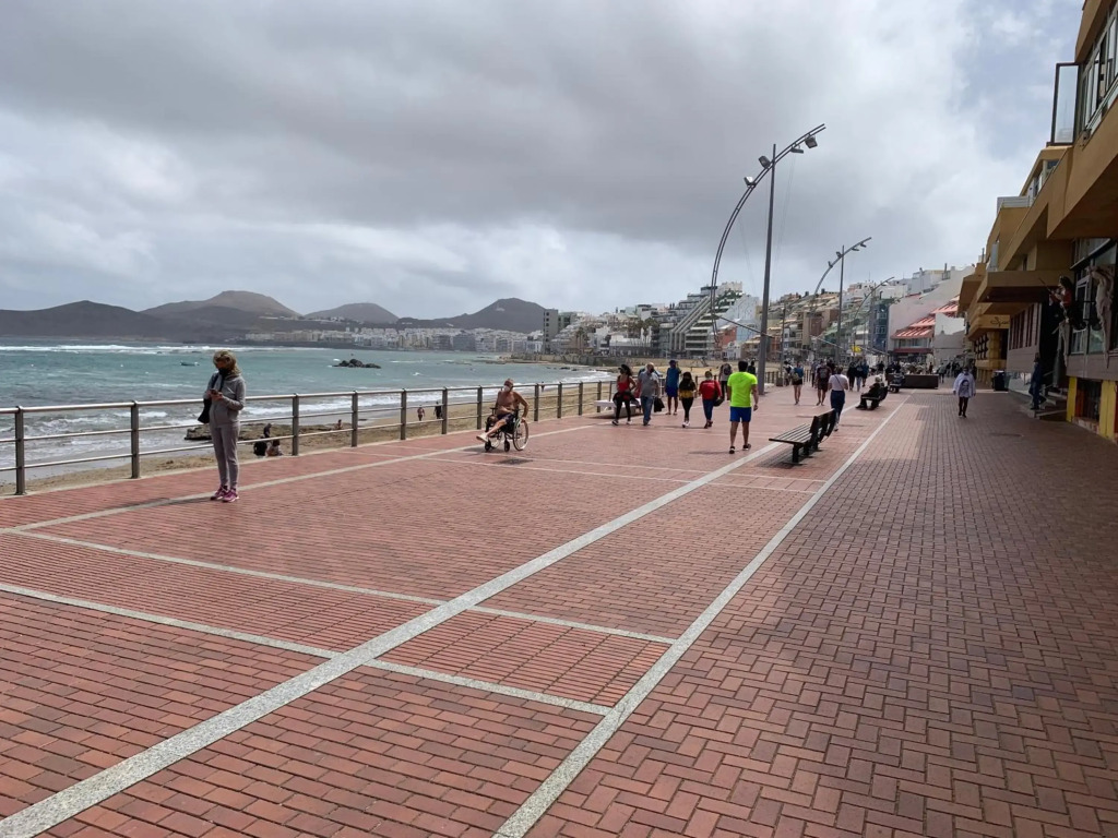 Apartamento Las Canteras y piscina