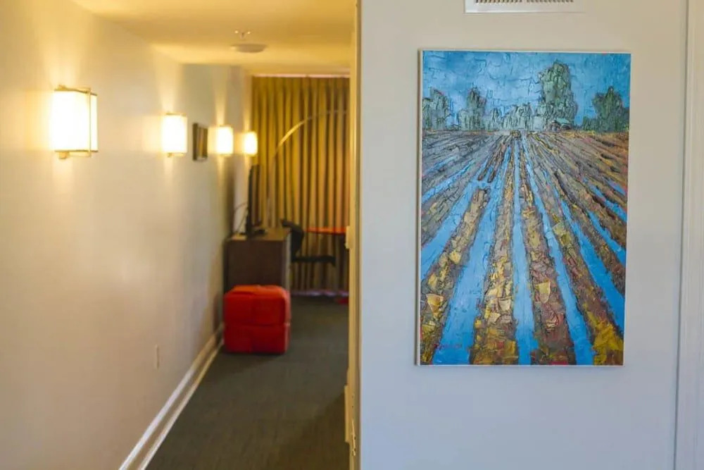 Mother Earth Motor Lodge