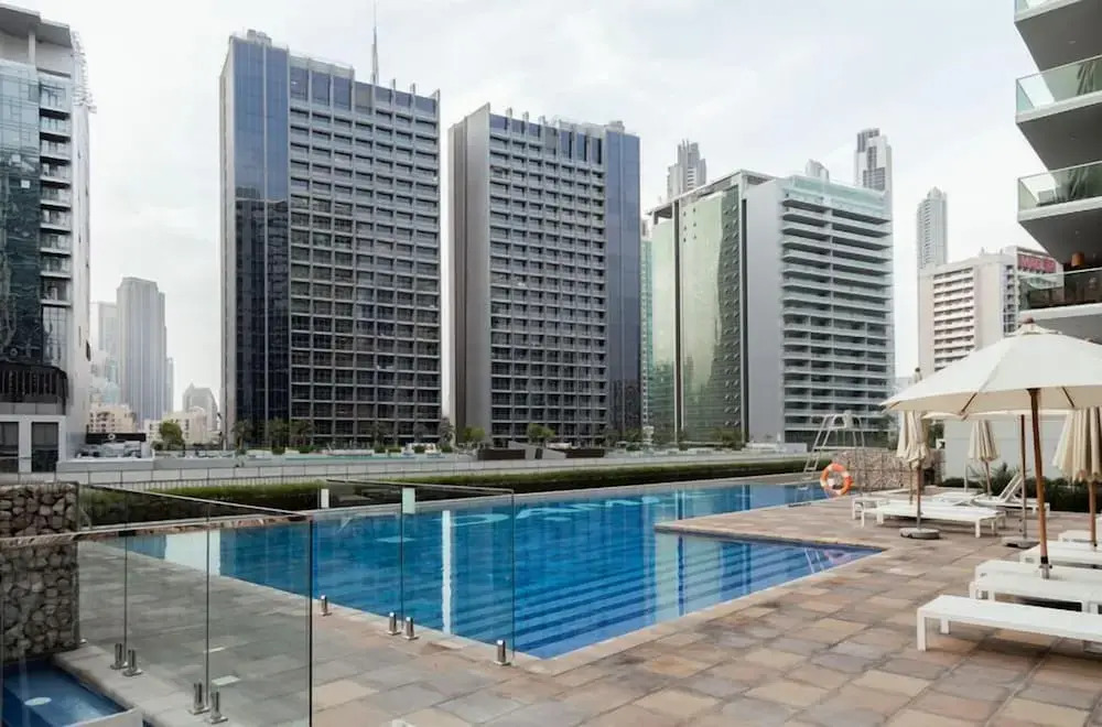 Keyrock Living - 1BR Lake View at Reva