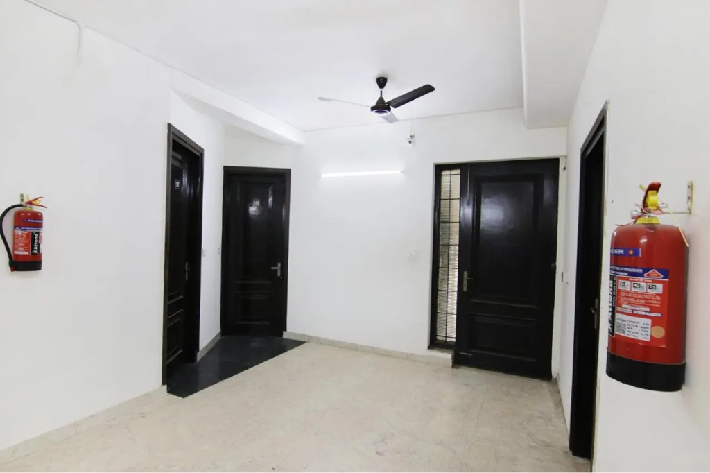 FabHotel Nirvana - 600m from CK Birla Hospital Gurgaon