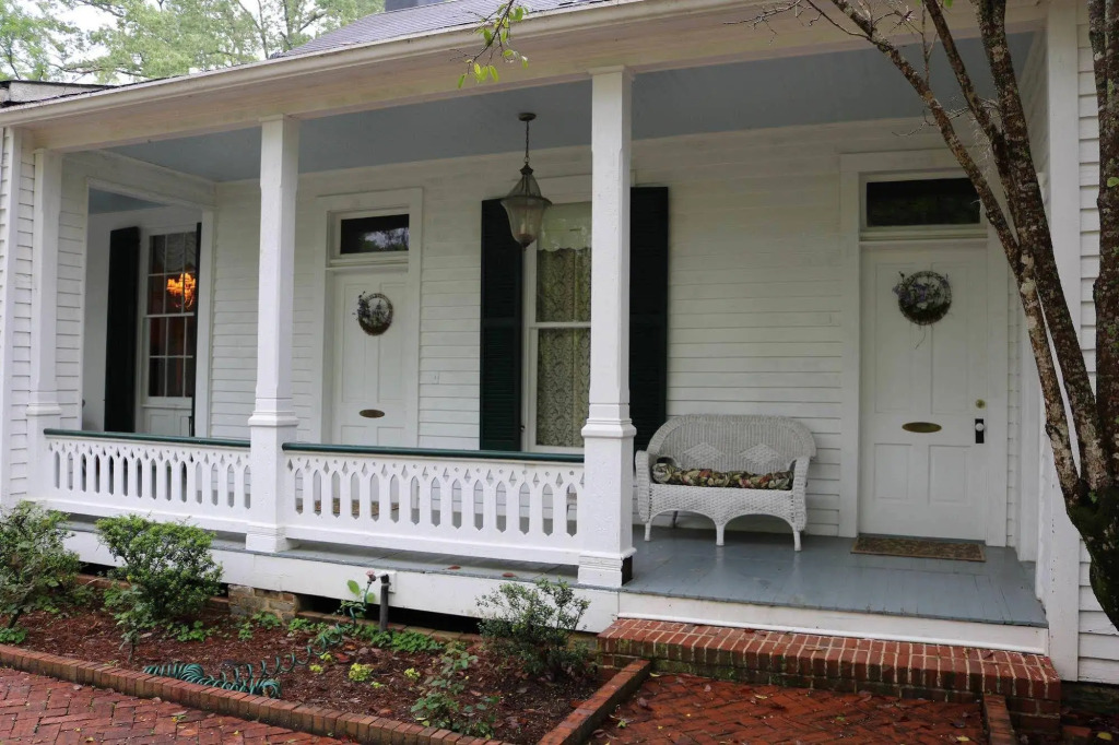Collina Plantation Inn