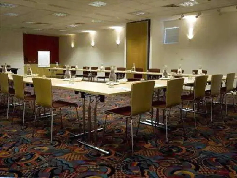 The Woden Hotel