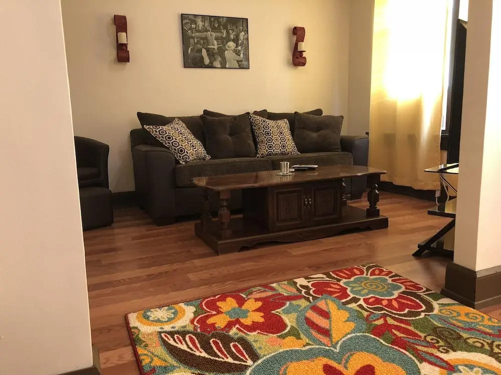 Trucountry Inn