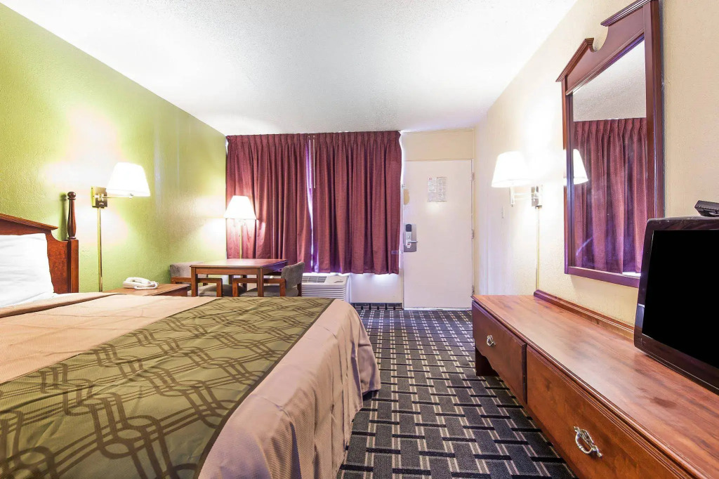 Econo Lodge Cleveland