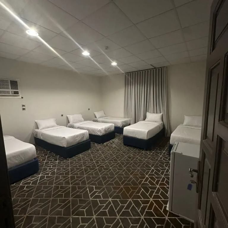 Wardh rahiq hotel