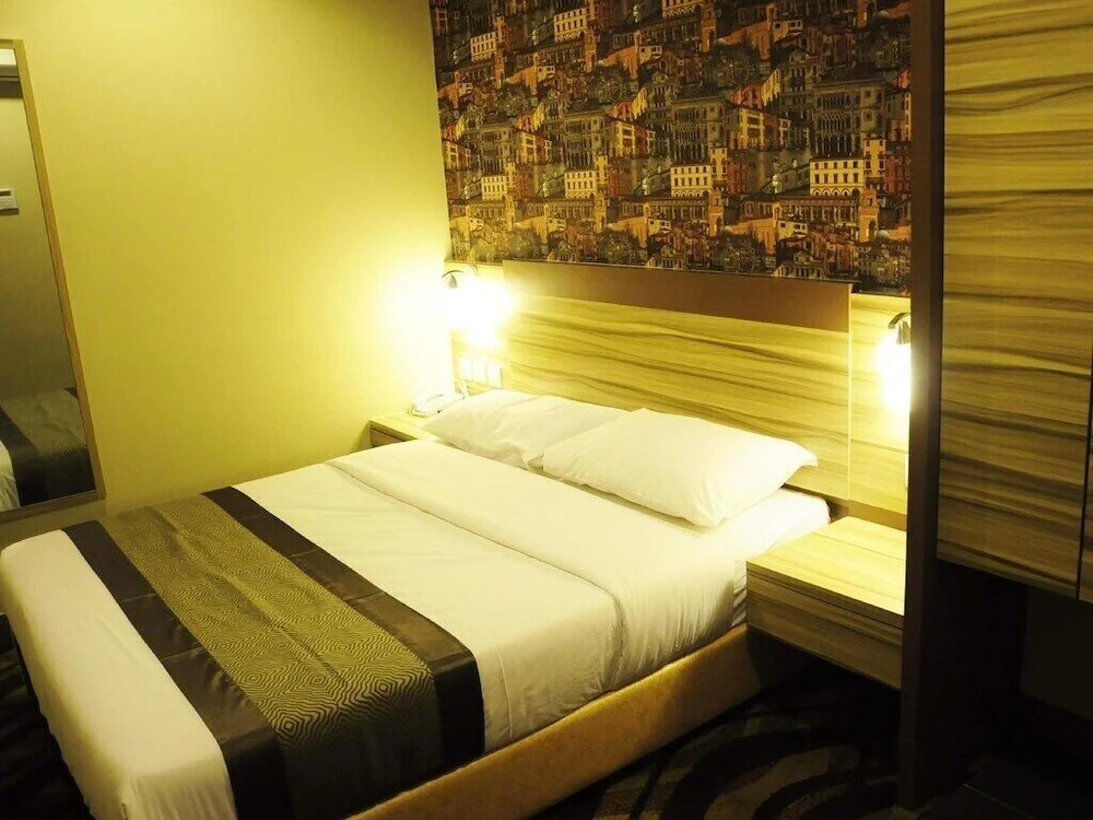 Victory City Hotel Crystal Bay