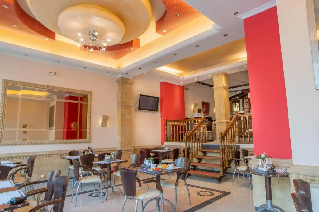 Argo Hotel Piraeus