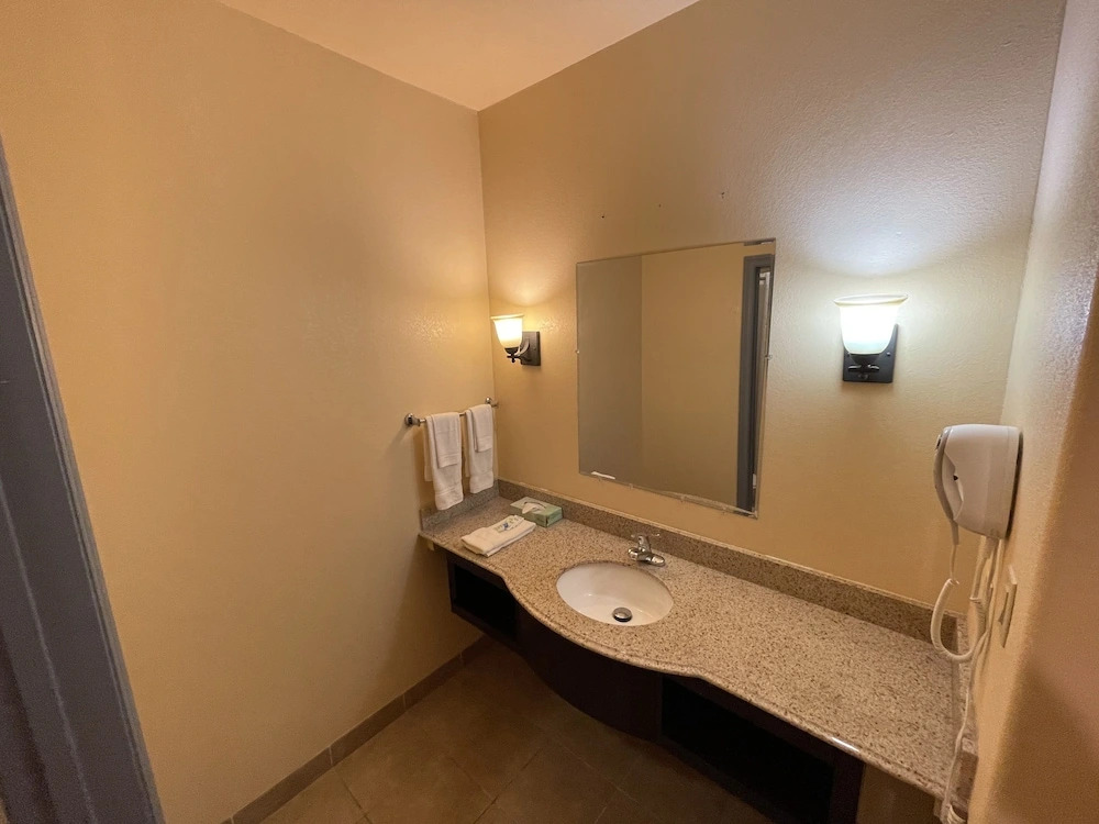 Sunbridge Inn & Suite Extended Stay