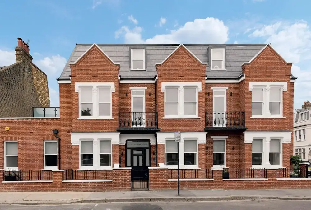 Fulham - Hestercombe House by Viridian Apartments