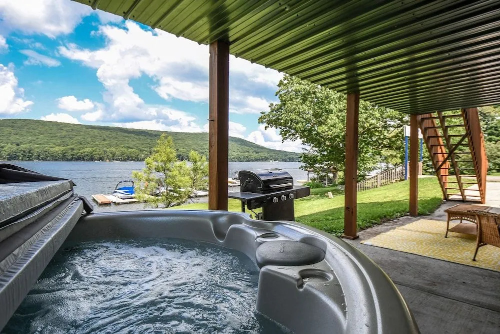 Canoe Cottage