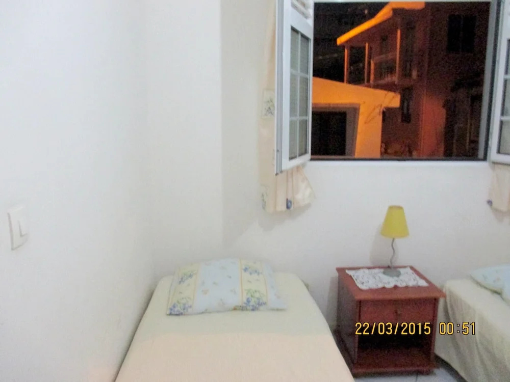House With 2 Bedrooms in Les Anses-darlet, With Enclosed Garden and W