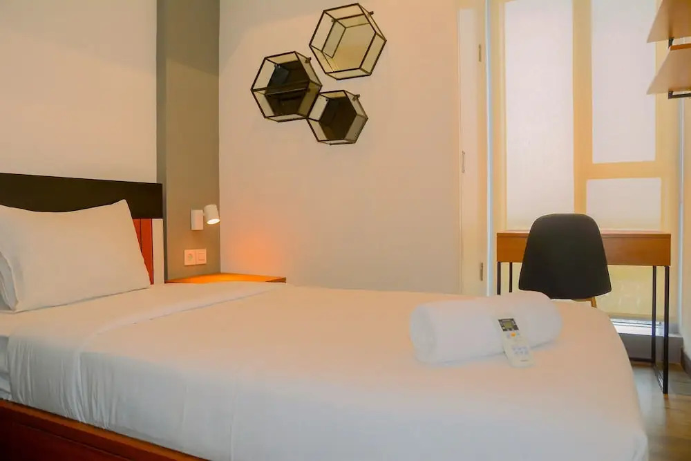 Luxurious And Pleasant 2br Branz Bsd City Apartment