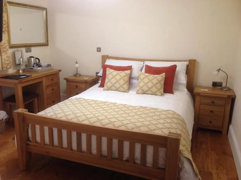 Pontyclerc Farm House Bed and Breakfast