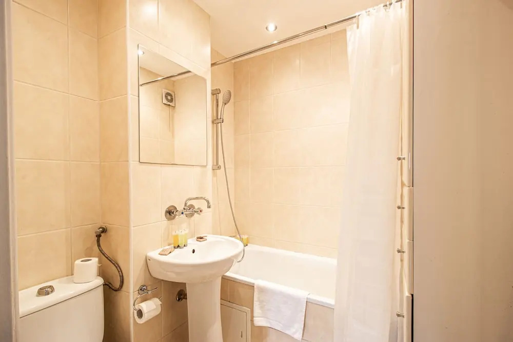 Saska Kepa Velvet Apartment