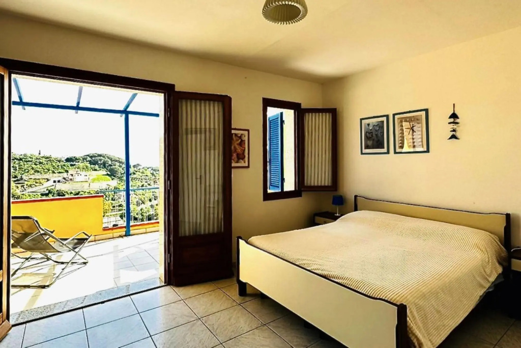 Beautiful residence in central but quiet area with panoramic views of Golfo Stella-Bel Horizonte 6