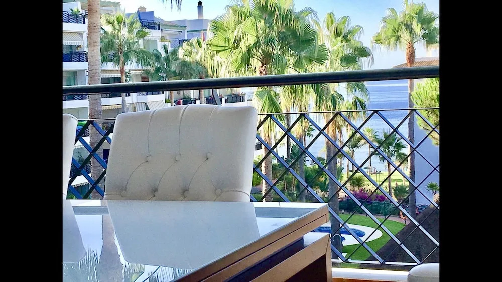 Mi Capricho Luxury Apartament by the Sea