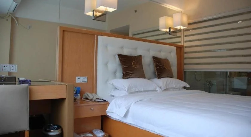 Chengdu Carmen Hotel