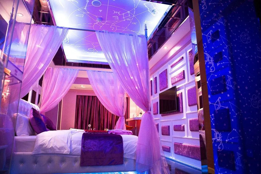 Rose Lover Hotel