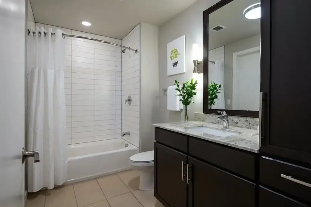 Cozysuites | TWO Sunny and Urban 2BR Apartment