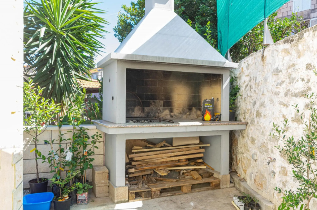 Mir - Perfect Location & Cosy - A1