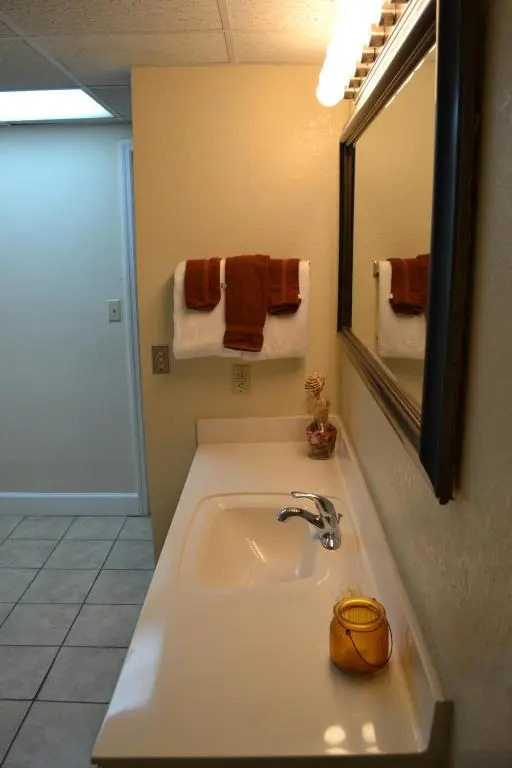 River Place Condos 609 1BD, 2 Bath