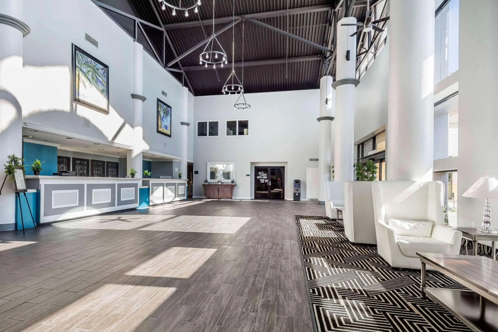 Clarion Hotel Orlando International Airport