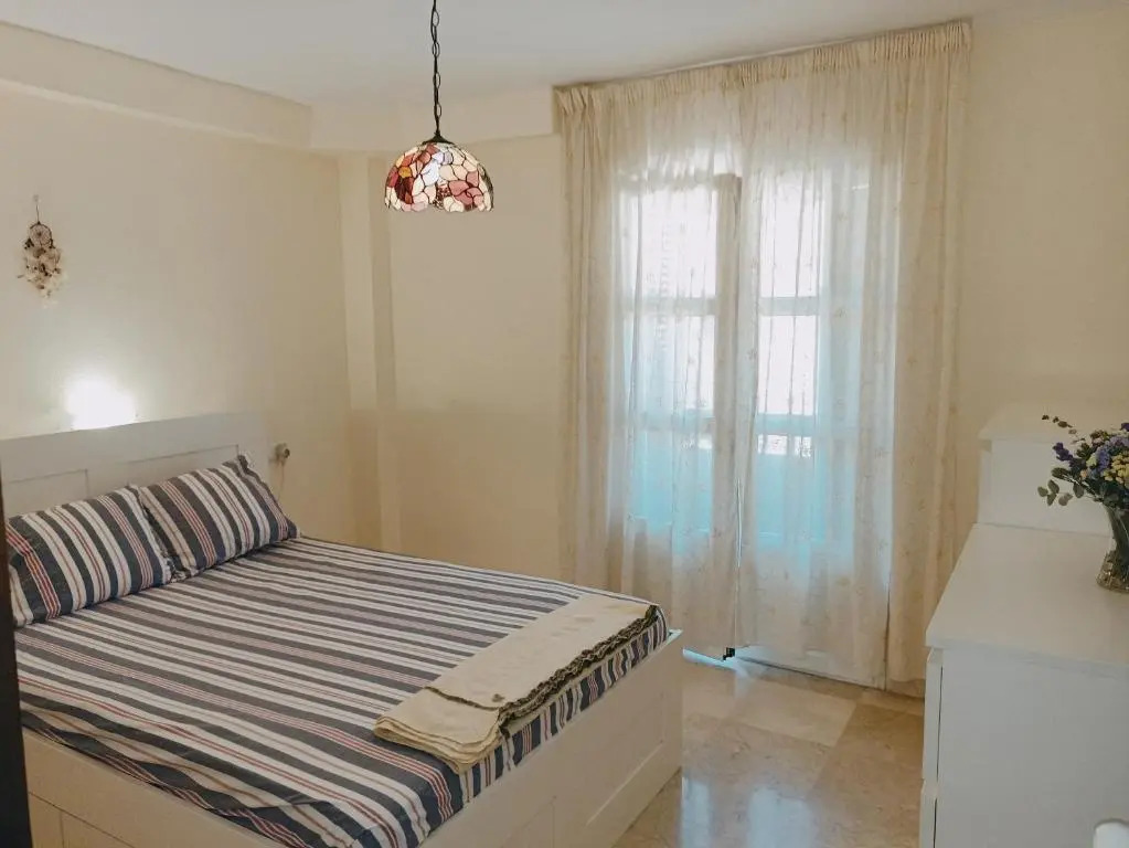 Confortable habitación céntrica en piso privado