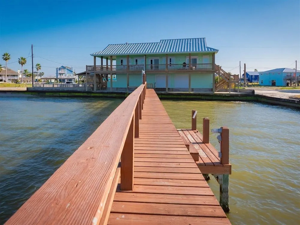 Pelican Point