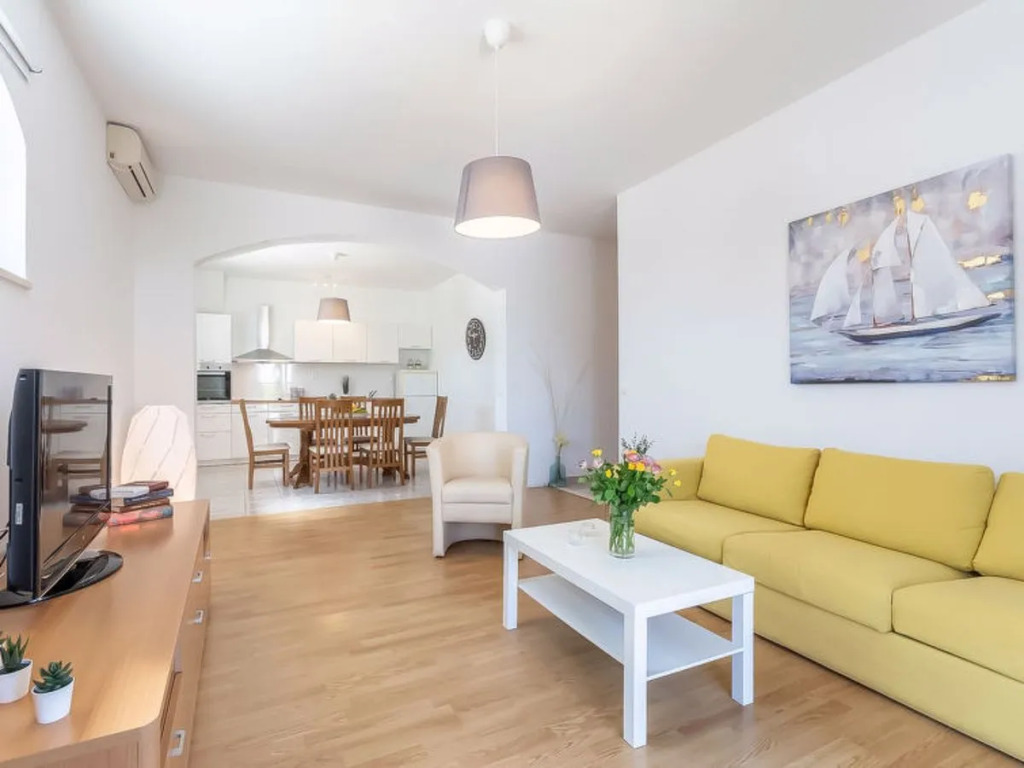 Villa 2 Pools 25951