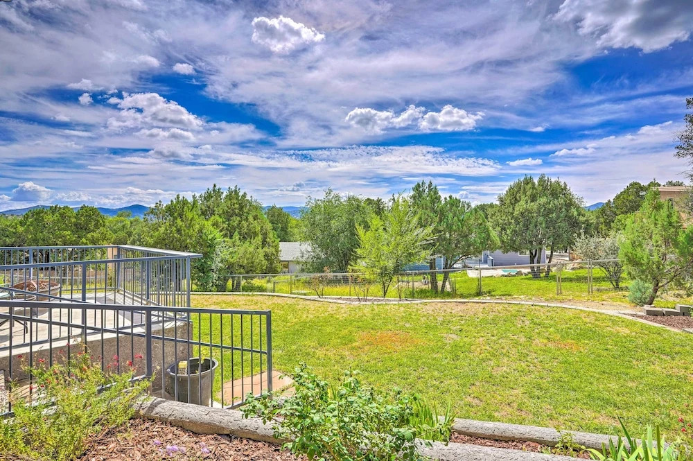 Peaceful Prescott Studio w/ Mountain Views!