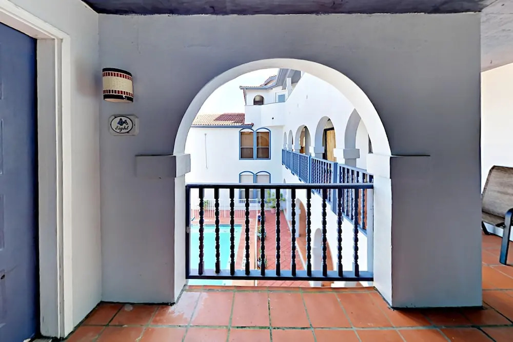 Fortuna Bay 8 - One Bedroom Condo