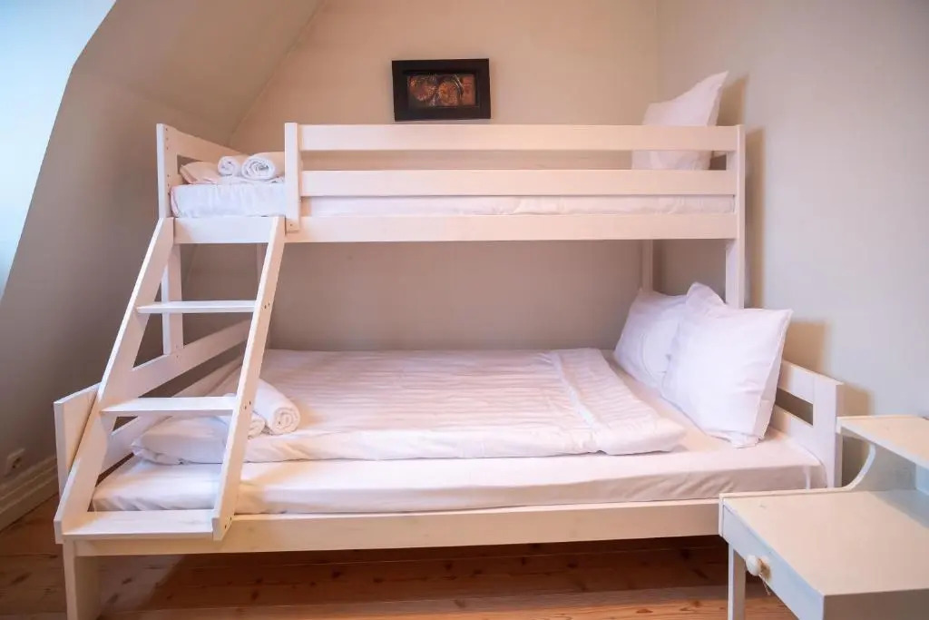 Dream Stay - Superior 2 Bathroom Family Apartment in Old Town