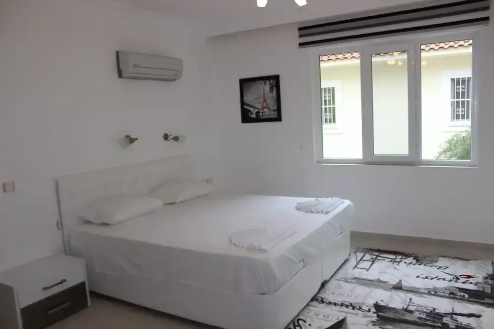 Villa Xclusive