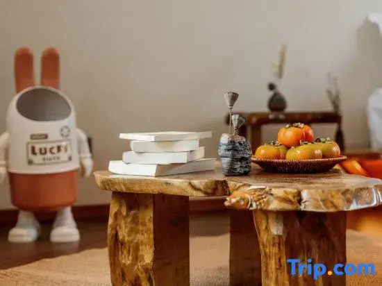 Yunguiqipan · Cloudfall Hot Springs Designer Boutique Stay (Tengyue Ancient Town Yanhu Park)