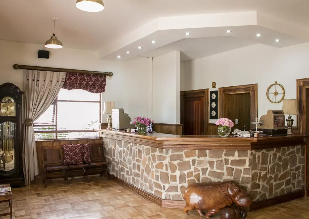 Hippo River Lodge