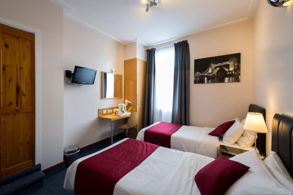Adria Hotel
