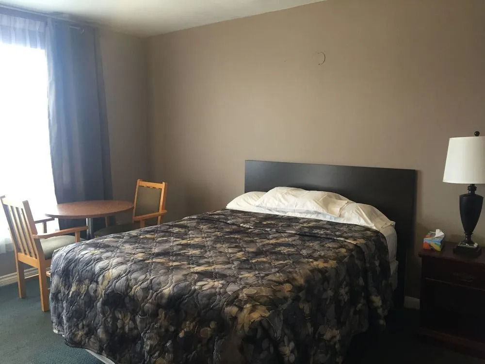 Motel 401