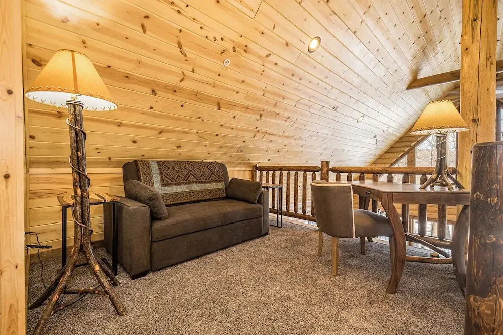 Honey Bear Hideaway