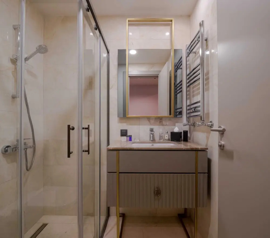 G Tower Residence at Divan Near To Mimar Sinan Metro Station
