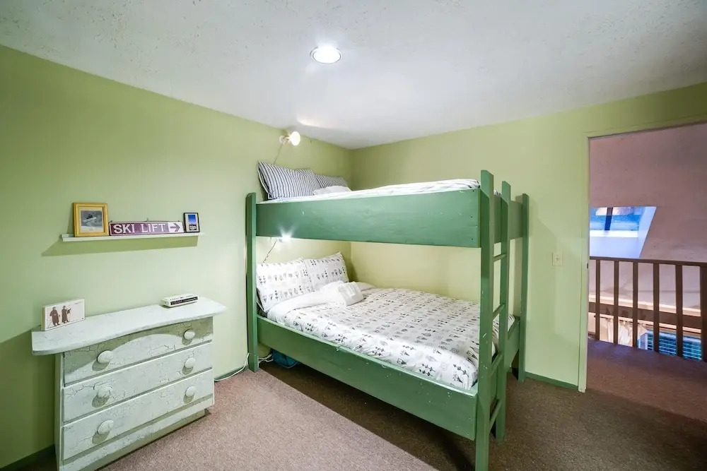 A 2-story, 3-bedroom Traditional Family ski Chalet