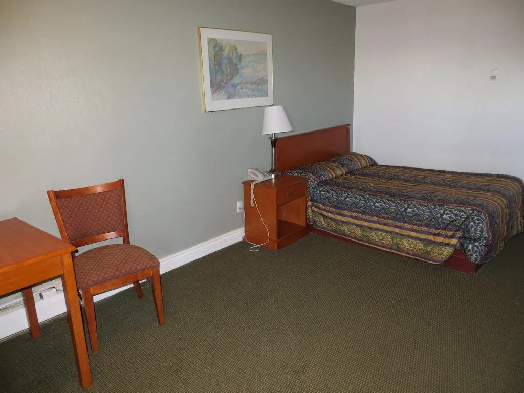 Westgate Inn