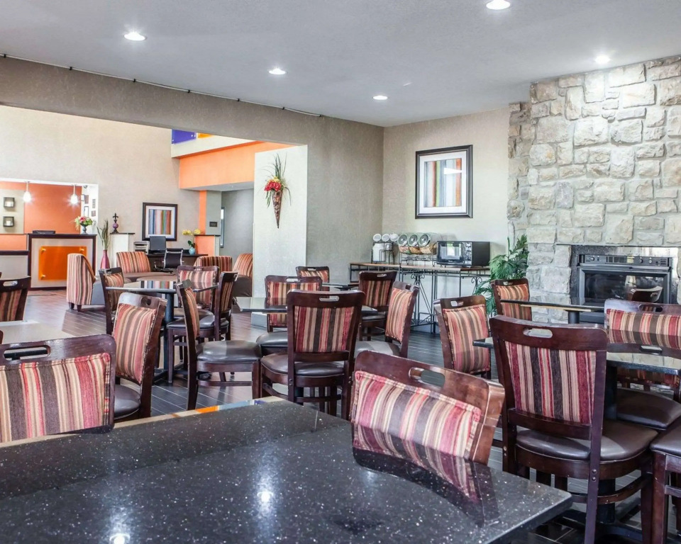 Comfort Inn Lees Summit @ Hwy 50 & Hwy 291
