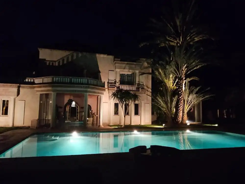 Private luxury Villa with hotel services included