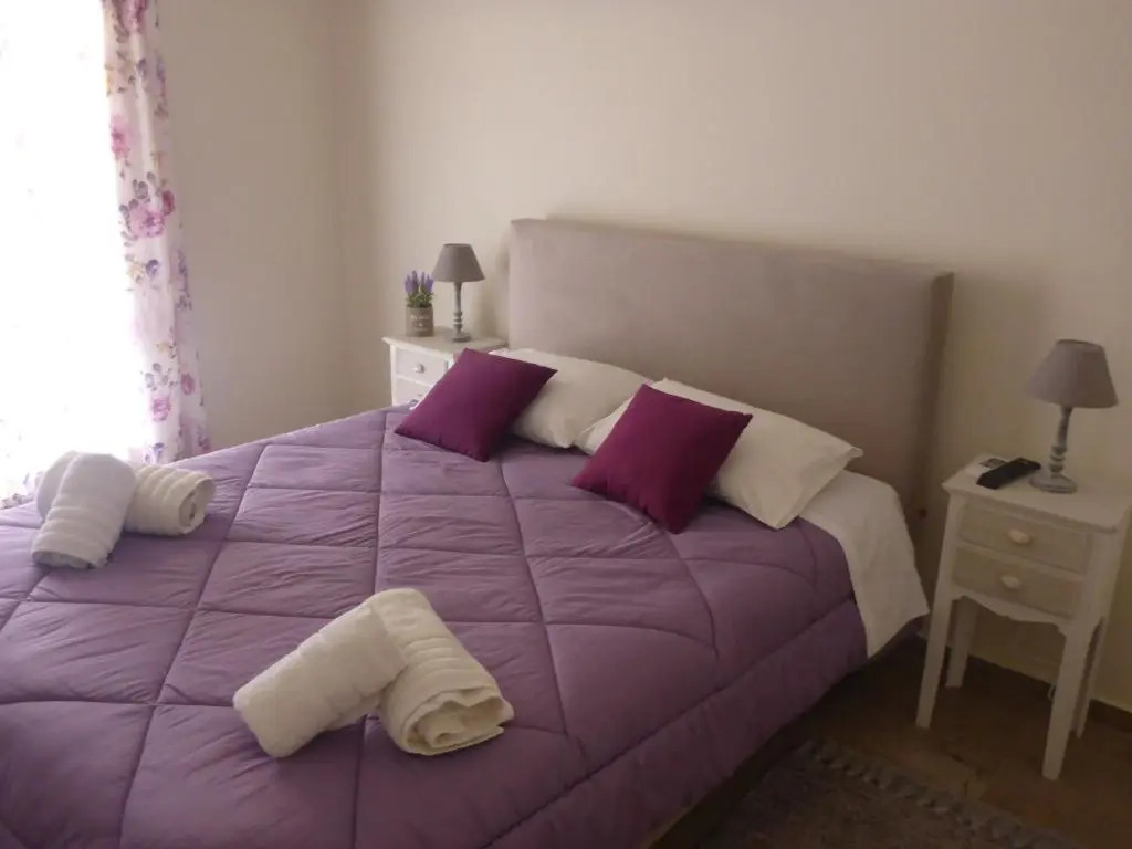 Anna Apartments