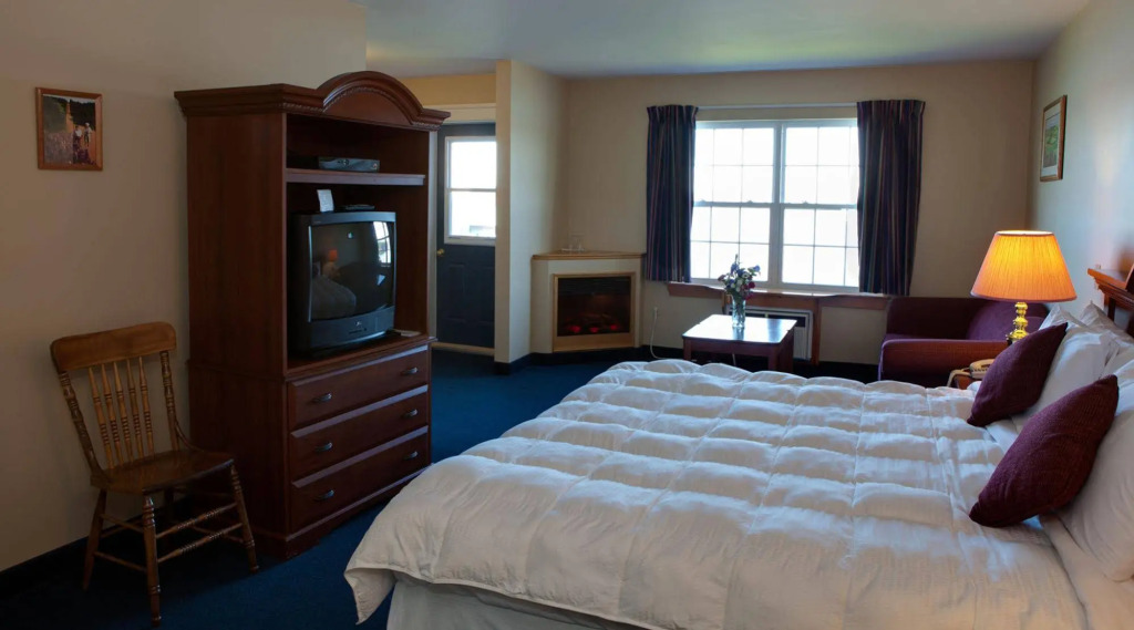 Inn at the Pier