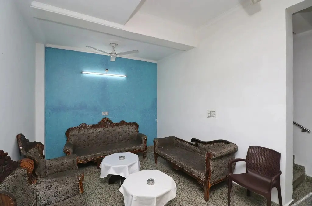Rajni Guest House by OYO Rooms