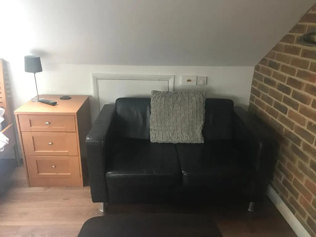 Hunters Hide Apt