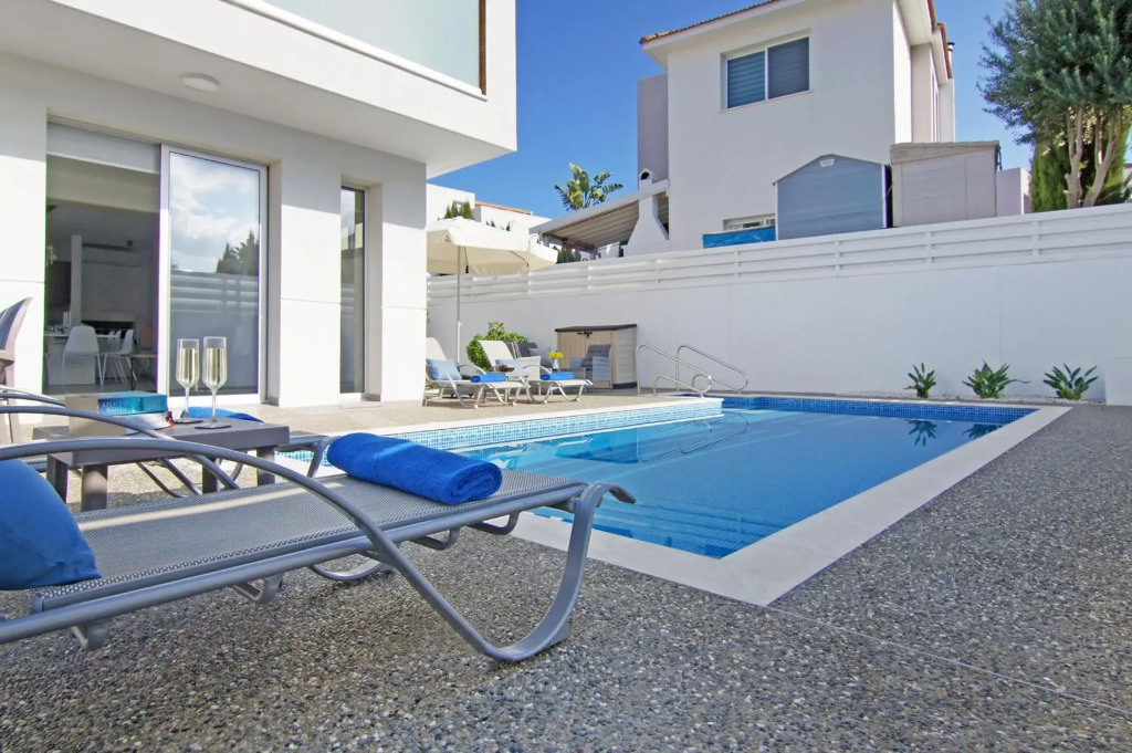 Villa Thea Athena