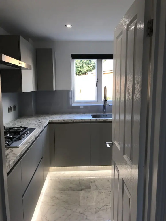 Beautiful Stunning Peaceful 6-bed Showhome Eco Uk